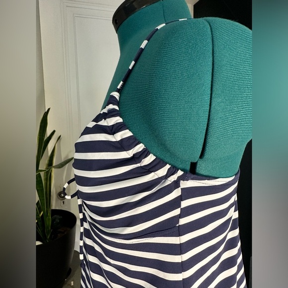 Lands End Women's V Neck Tankini Swimsuit Underwire Top Striped Size 10 navy - Picture 7 of 11
